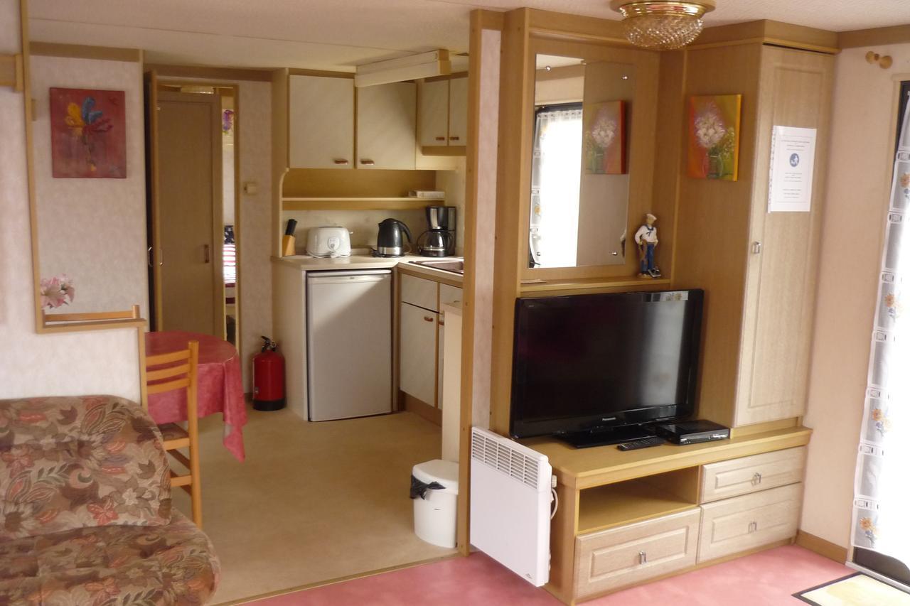 Mobile Home Le Clos De See Cherence-le-Roussel Exterior foto